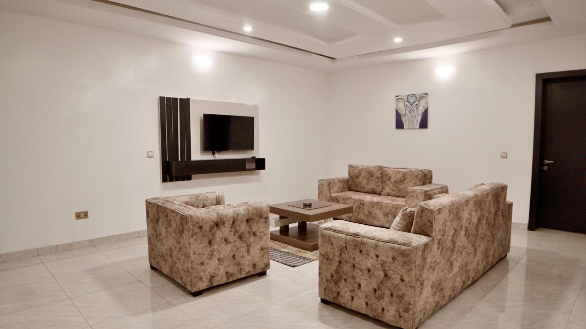 247 Luxury Hotel & Apartment Ajah Lekki Exterior photo